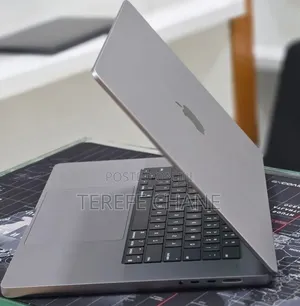 New Laptop Apple MacBook Pro 2023 M2 16GB Apple M2 SSD 1T
