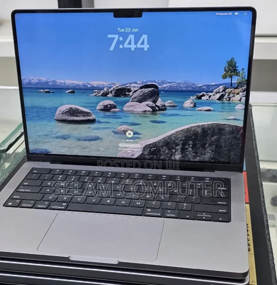 New Laptop Apple MacBook Pro 2021 M1 32GB Apple M1 SSD 512GB