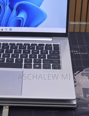 New Laptop HP EliteBook 840 G9 16GB Intel Core i7 SSD 512GB