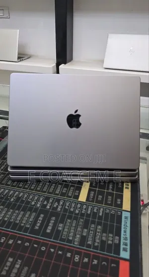 New Laptop Apple MacBook Pro 2021 M1 32GB Apple M1 SSD 512GB