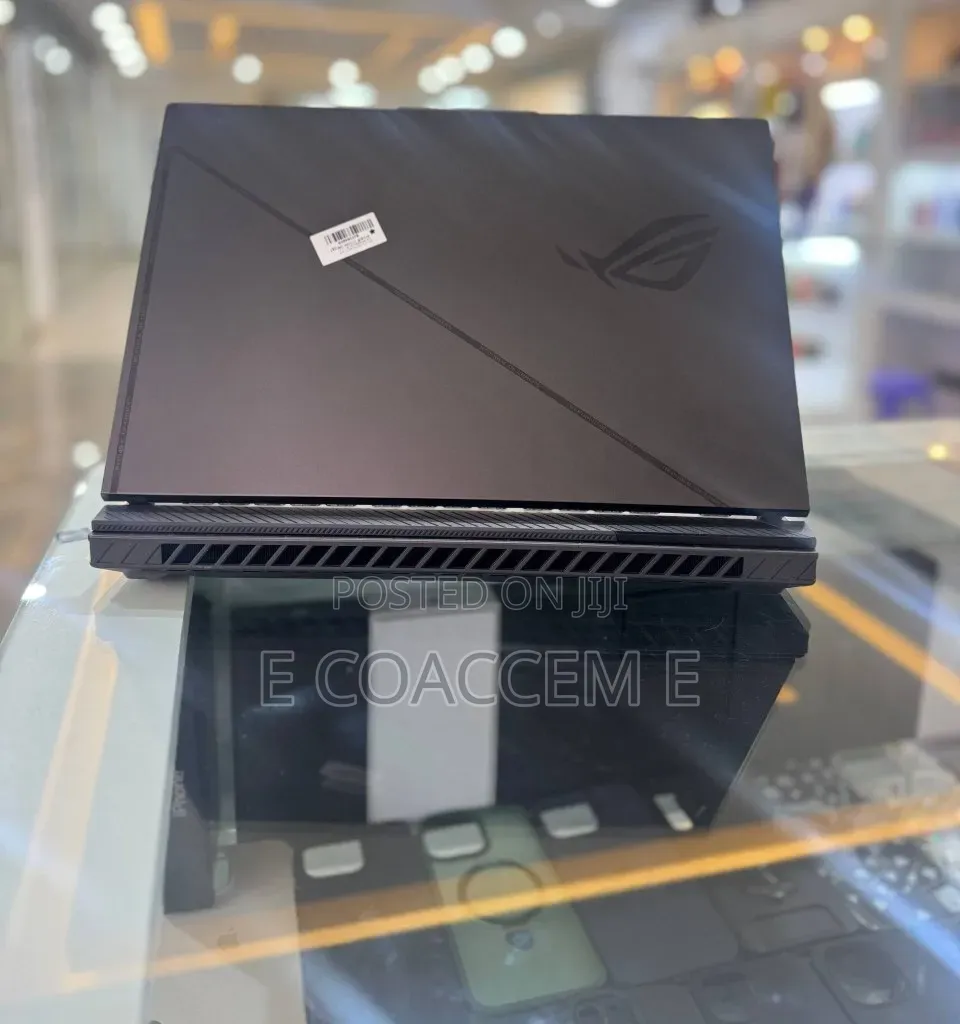 New Laptop Asus ROG Strix G16 16GB Intel Core i7 SSD 1T