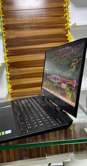 New Laptop HP Omen 15 16GB Nvidia SSD 128GB