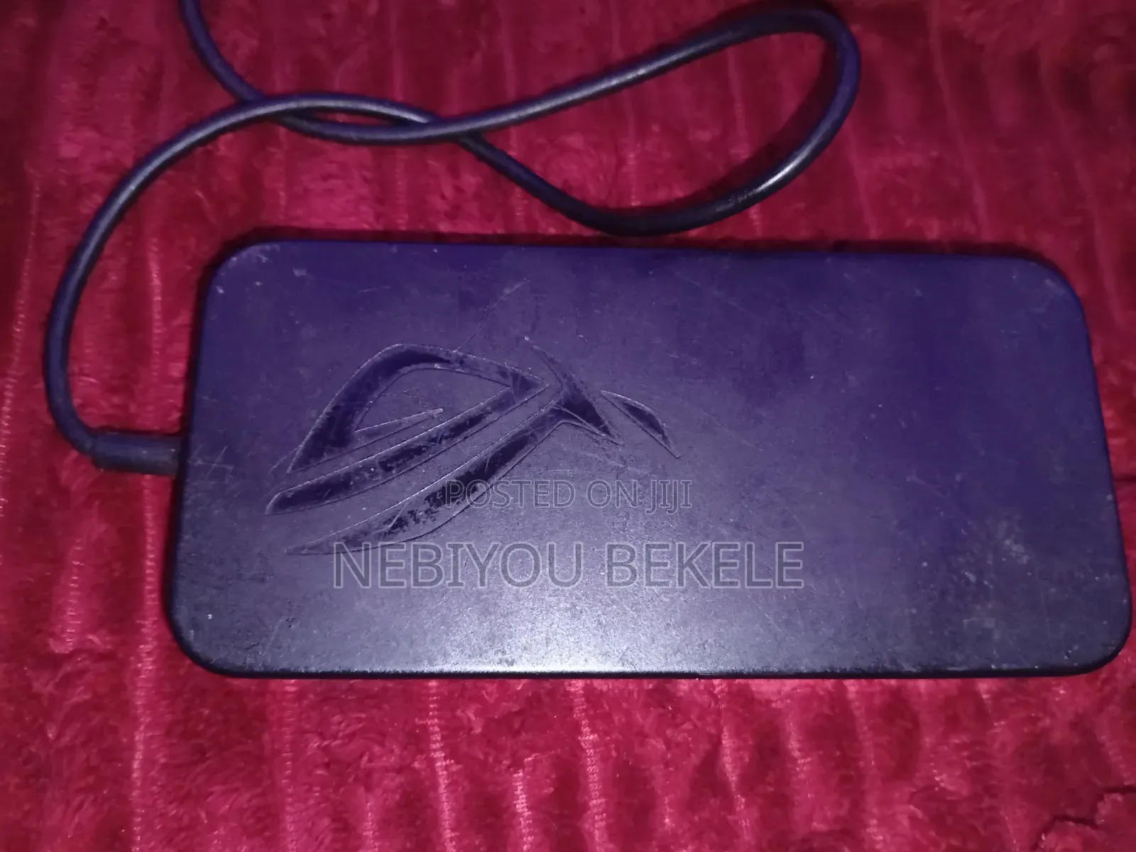 ASUS Rog Charger 240v IN 19v OP