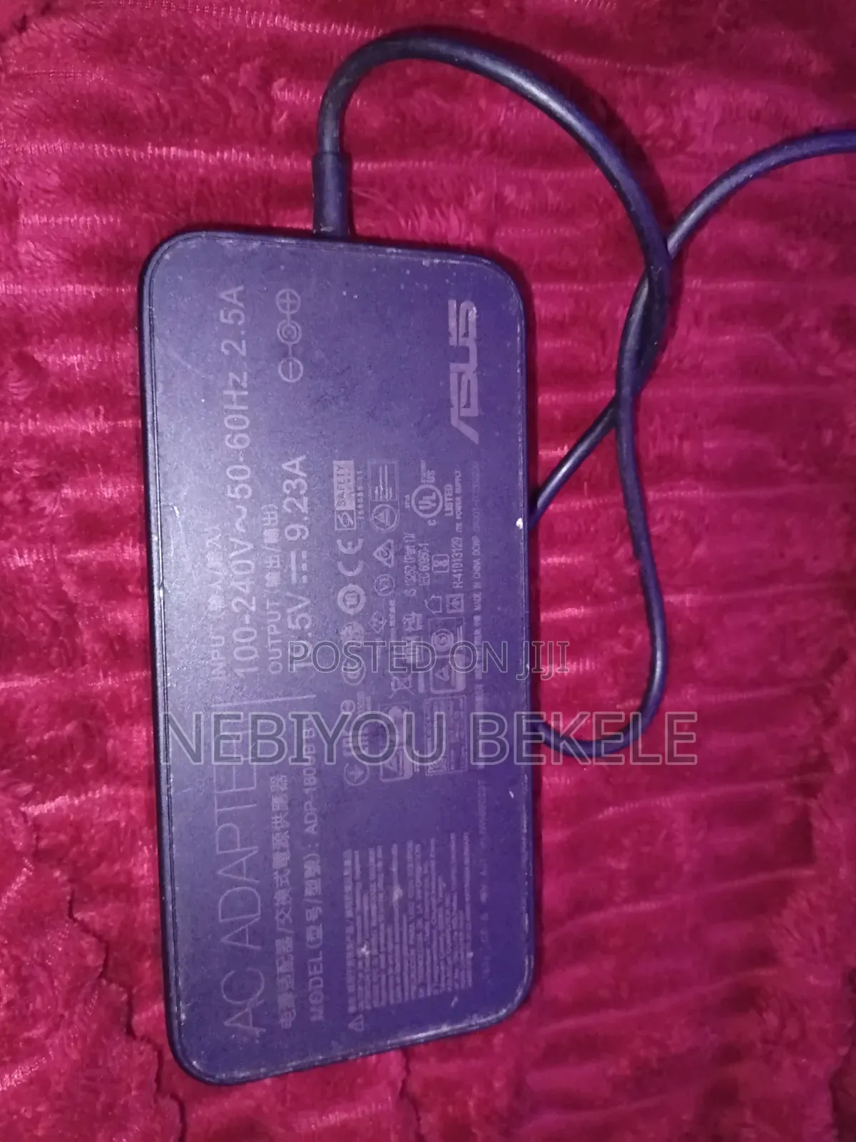 ASUS Rog Charger 240v IN 19v OP