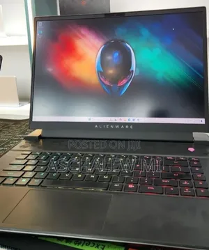 New Laptop Alienware M16 R1 16GB AMD Ryzen 9 SSD 1T