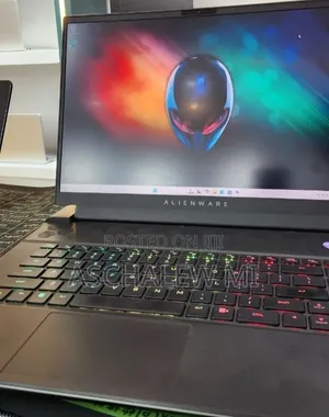 New Laptop Alienware M16 R1 16GB AMD Ryzen 9 SSD 1T