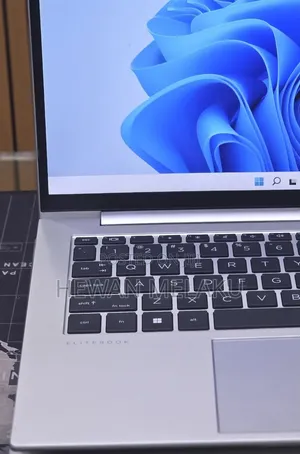 New Laptop HP EliteBook 840 G9 16GB Intel Core i7 SSD 512GB