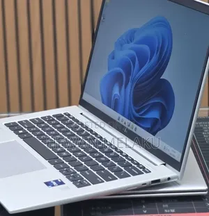 New Laptop HP EliteBook 840 G9 16GB Intel Core i7 SSD 512GB
