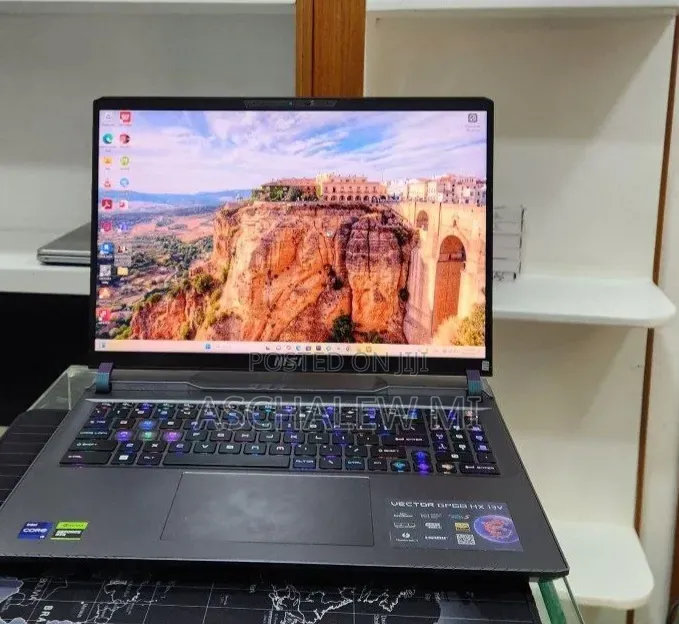 New Laptop MSI Vector GP68 HX 13V 16GB Intel Core i9 SSD 1T