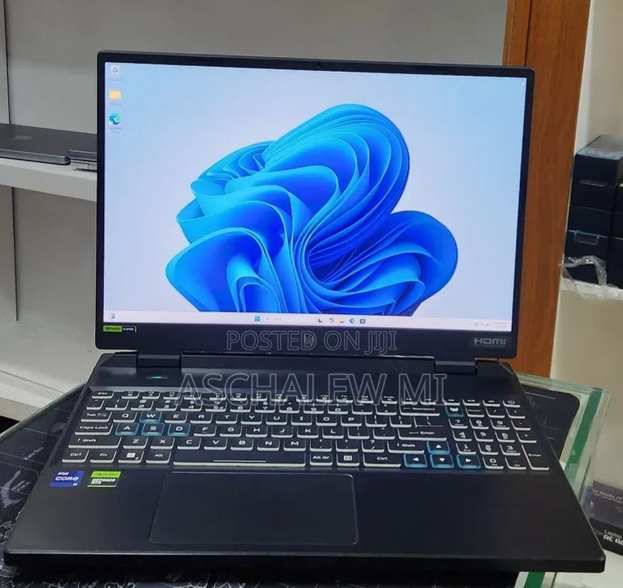 New Laptop Acer Predator Helios Neo 16 16GB Intel Core i9 SSD 1T