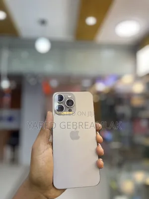 New Apple iPhone 15 Pro Max 256 GB Silver