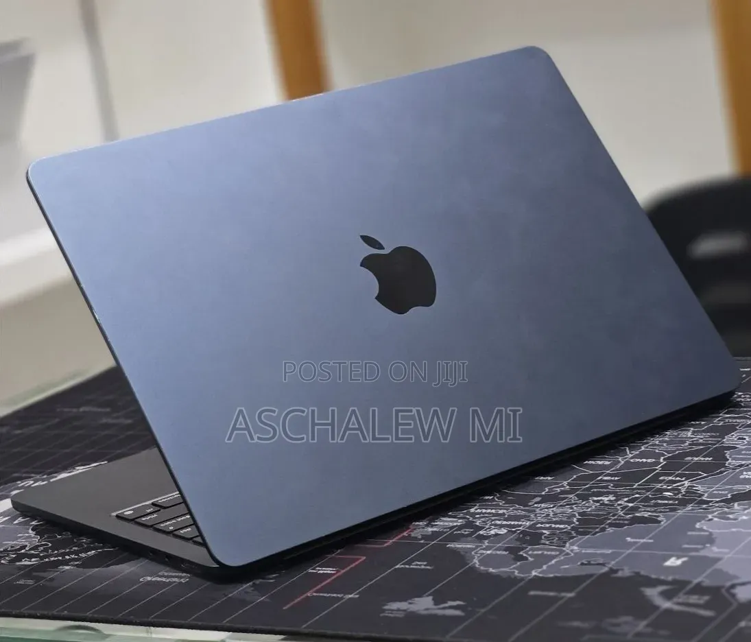 New Laptop Apple MacBook Air 2025 M4 16GB Apple M4 SSD 256GB