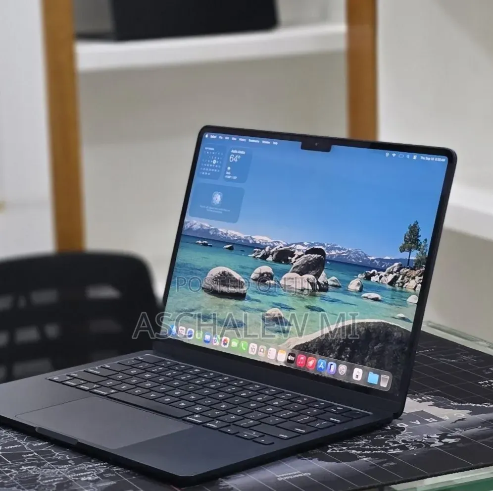 New Laptop Apple MacBook Air 2025 M4 16GB Apple M4 SSD 256GB