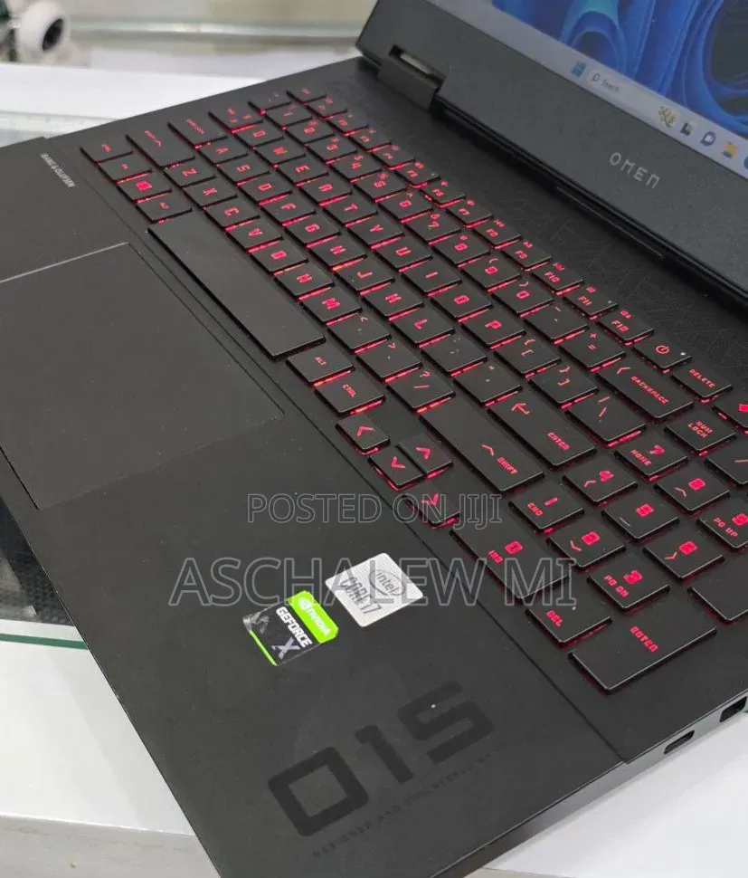 New Laptop HP Omen 15 16GB Intel Core i7 SSD 512GB