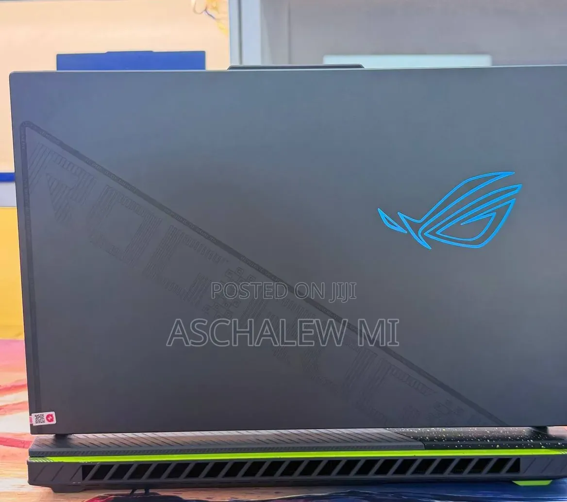 New Laptop Asus ROG Strix G16 16GB Intel Core i9 SSD 1T