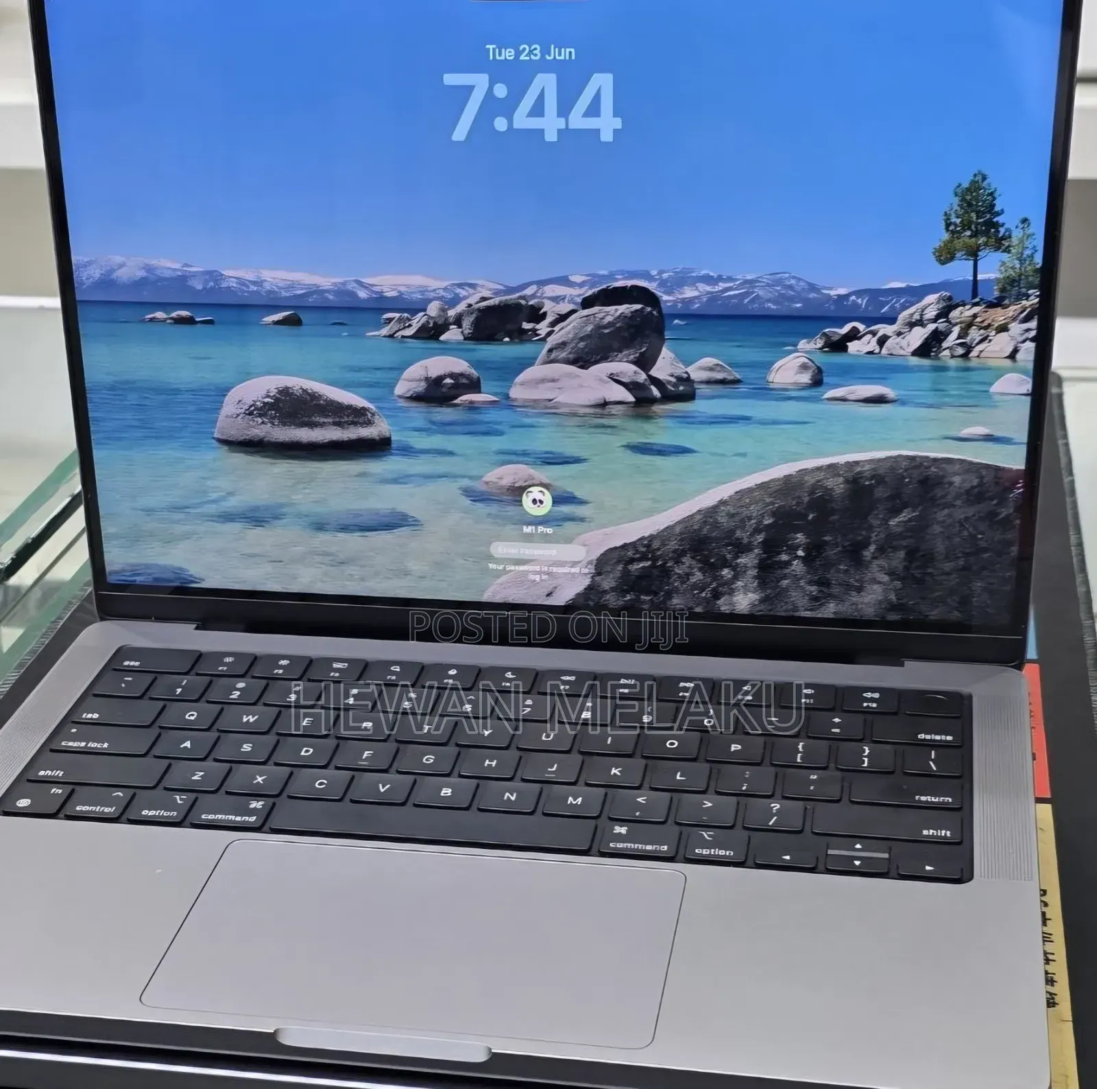 New Laptop Apple MacBook Pro 2021 M1 32GB Apple M1 Pro SSD 512GB