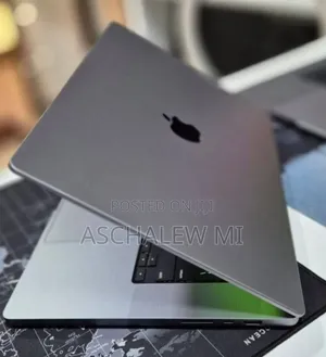 New Laptop Apple MacBook Pro 2021 M1 32GB Apple M1 Pro SSD 512GB