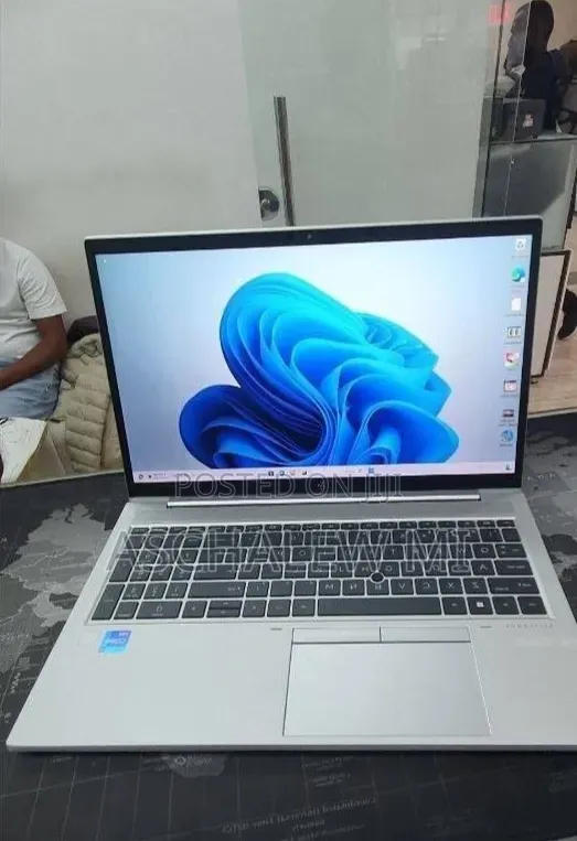 New Laptop HP EliteBook 850 G8 16GB Intel Core i7 SSD 512GB