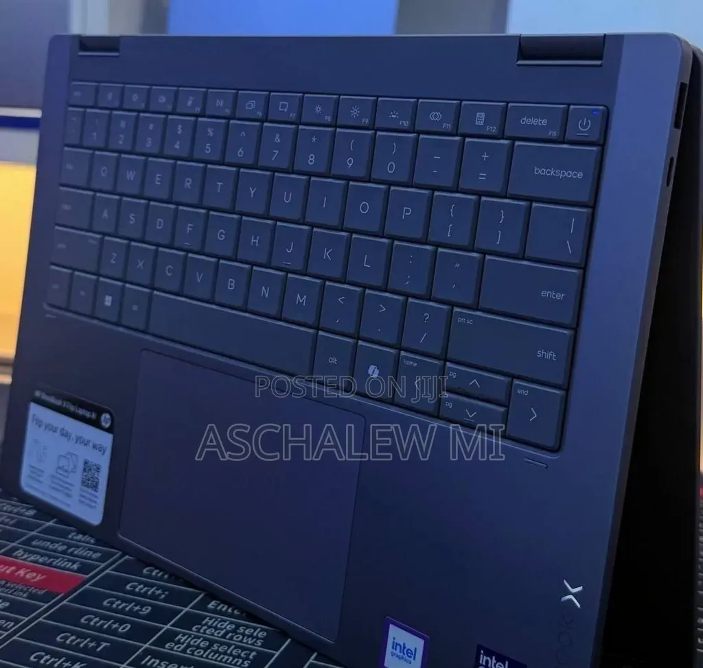 New Laptop HP OmniBook 5 14" 16GB Intel Core Ultra 7 SSD 1T