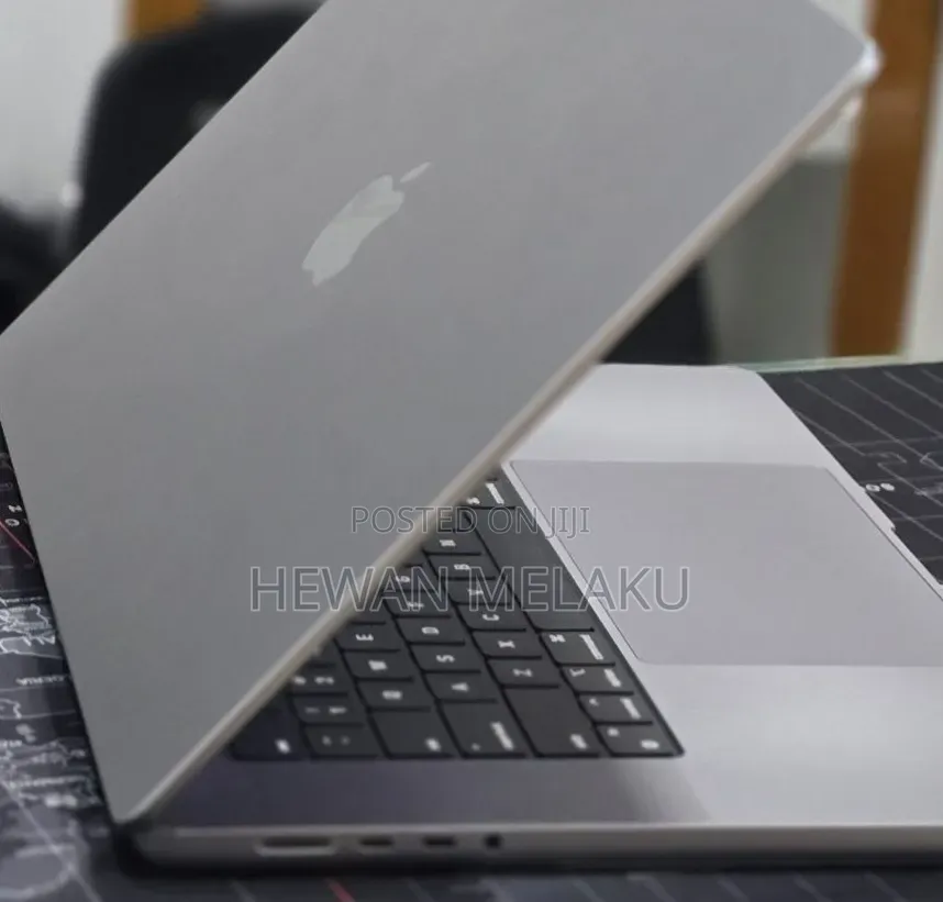 New Laptop Apple MacBook Pro 2021 M1 Max 64GB Apple M1 Max SSD 1T