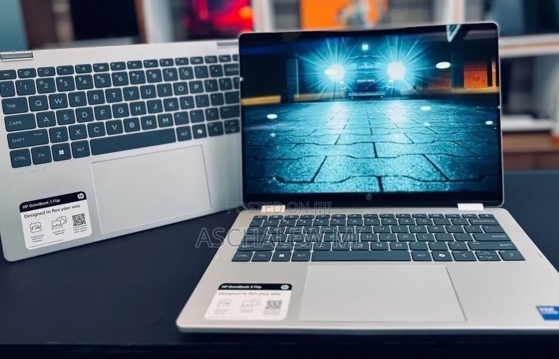 New Laptop HP OmniBook 5 14" 16GB Intel Core 7 SSD 512GB