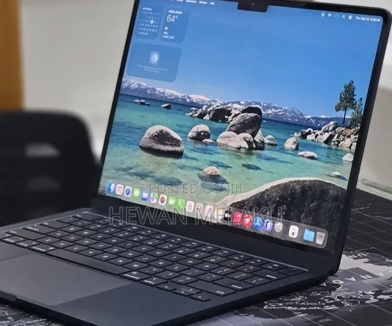 New Laptop Apple MacBook Air 2025 M4 16GB Apple M4 SSD 256GB