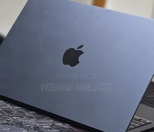 New Laptop Apple MacBook Air 2025 M4 16GB Apple M4 SSD 256GB