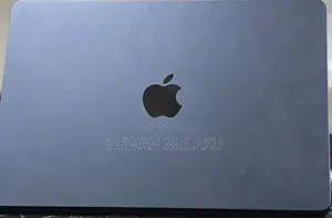 New Laptop Apple MacBook Air 2025 M4 16GB Apple M4 SSD 256GB