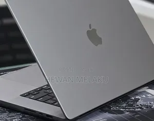 New Laptop Apple MacBook Pro 2022 M2 16GB Apple M2 SSD 1T