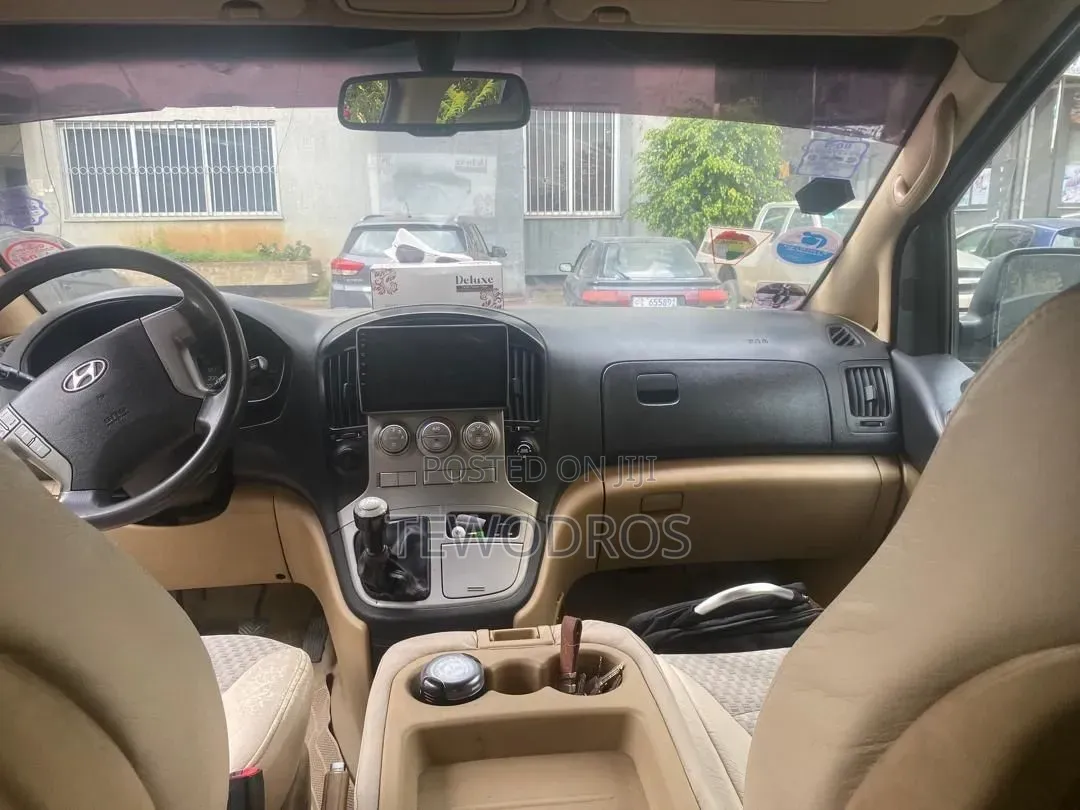 Hyundai Starex / H-