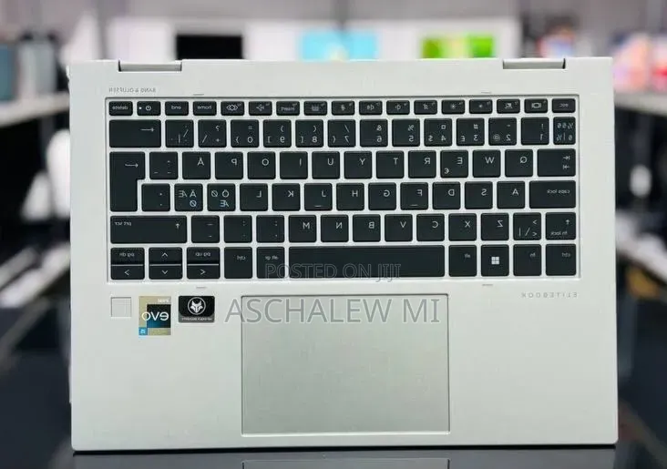 New Laptop HP EliteBook X360 1030 16GB Intel Core i5 SSD 512GB