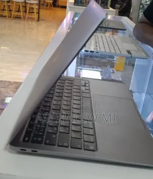 New Laptop Apple MacBook Air 2020 M1 8GB Apple M1 SSD 256GB