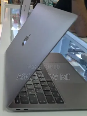 New Laptop Apple MacBook Air 2020 M1 8GB Apple M1 SSD 256GB
