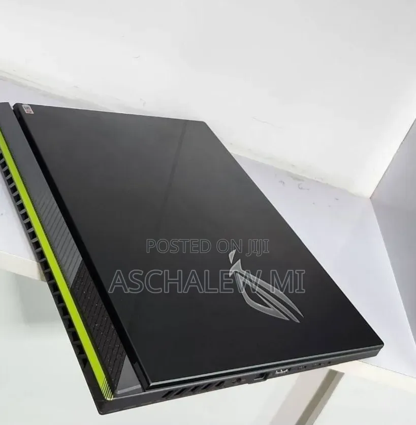 New Laptop Asus ROG Strix G16 16GB Intel Core i9 SSD 1T