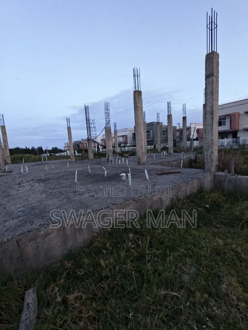 6bdrm Townhouse/Terrace in Ccd Kompaund, Yeka for sale