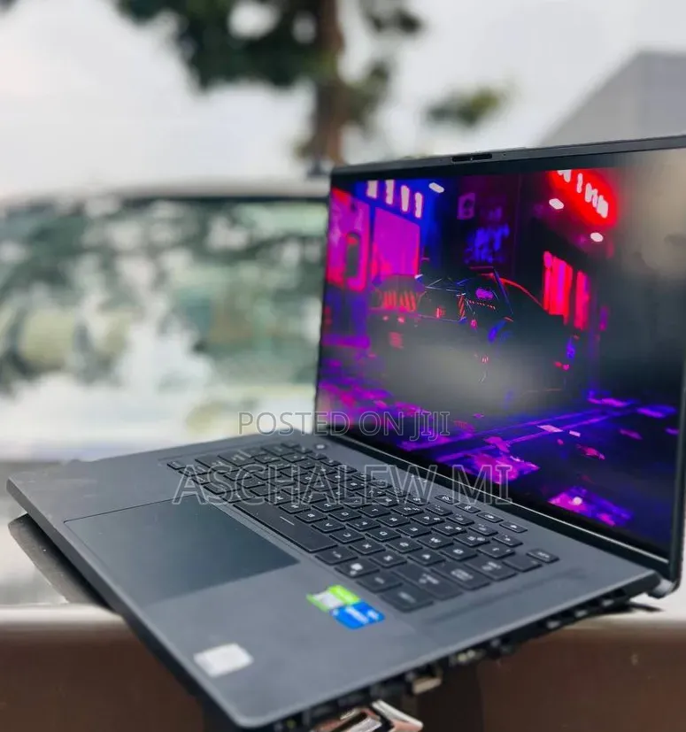 New Laptop Asus ROG Zephyrus M16 16GB Intel Core i7 SSD 512GB
