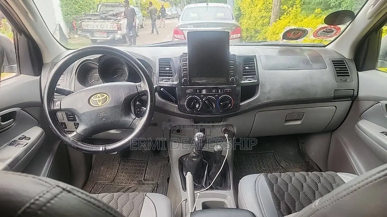 Toyota Hilux 2007 Black