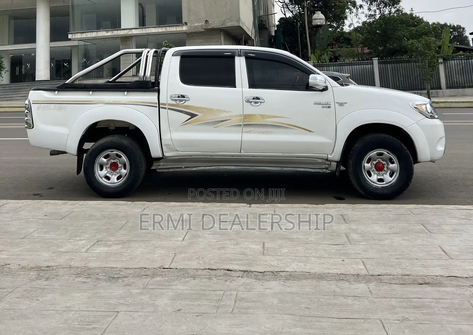 Toyota Hilux 2006 White