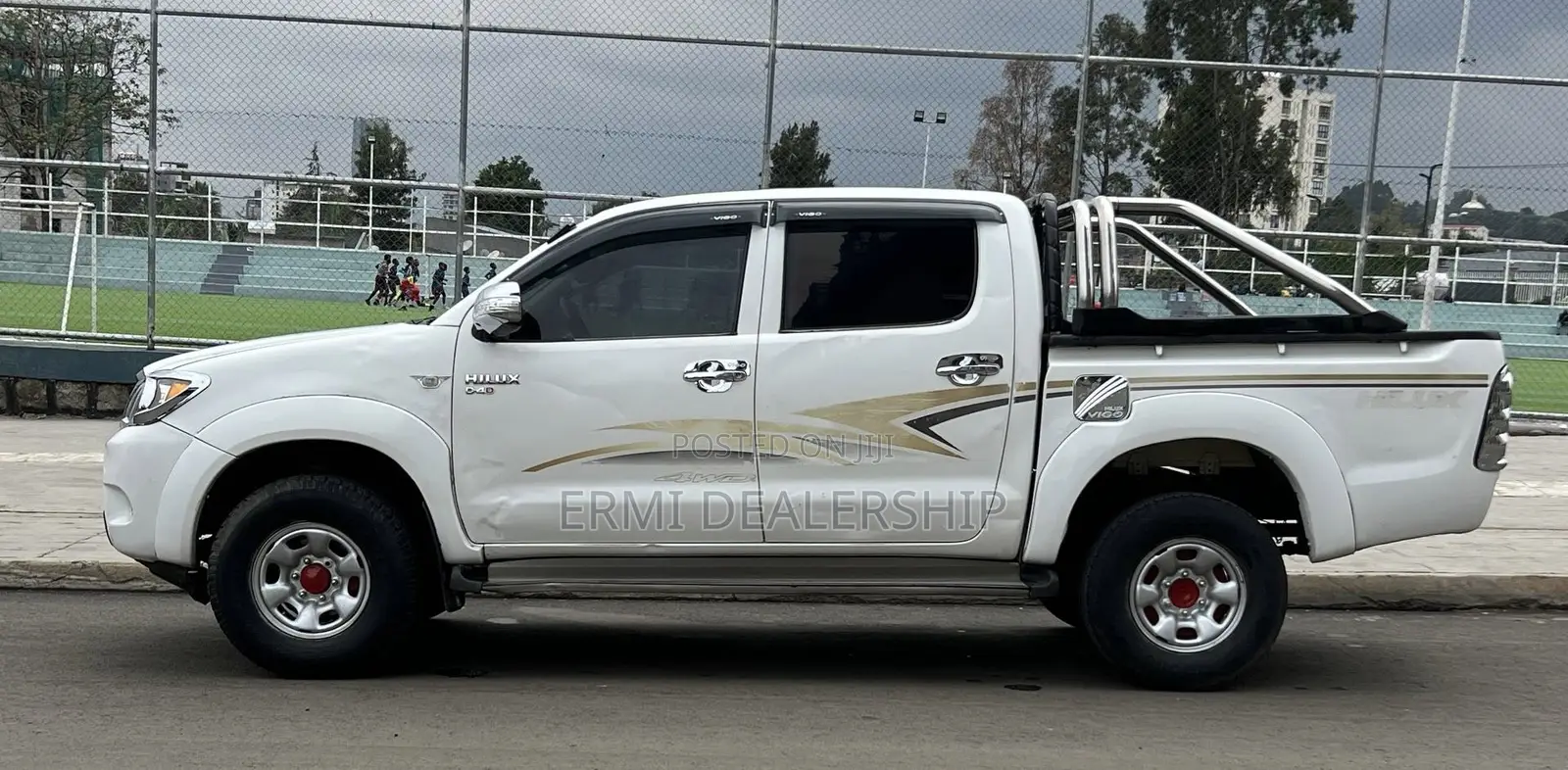 Toyota Hilux 2006 White