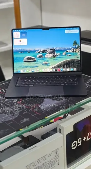 New Laptop Apple MacBook Air 2025 M4 16GB Apple M4 SSD 256GB