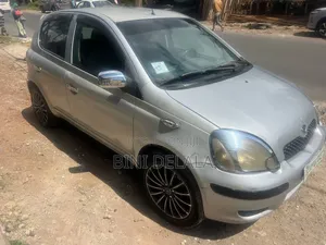 Toyota Vitz 1.0 FWD 5dr 2002 Silver