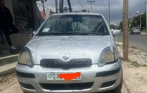 Toyota Vitz 1.0 FWD 5dr 2002 Silver