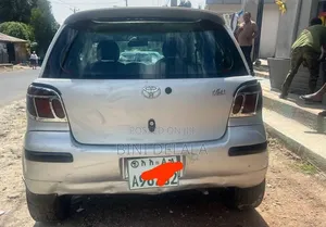 Toyota Vitz 1.0 FWD 5dr 2002 Silver