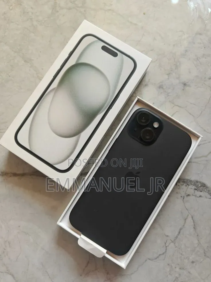 New Apple iPhone 15 256 GB Black