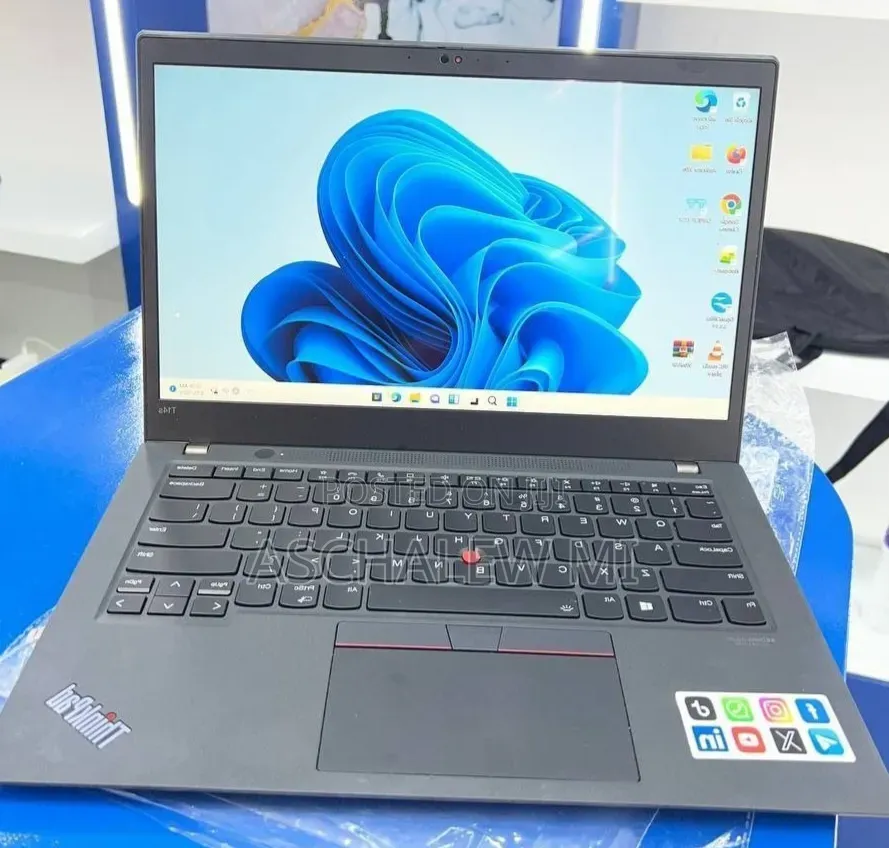 New Laptop Lenovo ThinkPad T14 32GB Intel Core i7 SSD 512GB