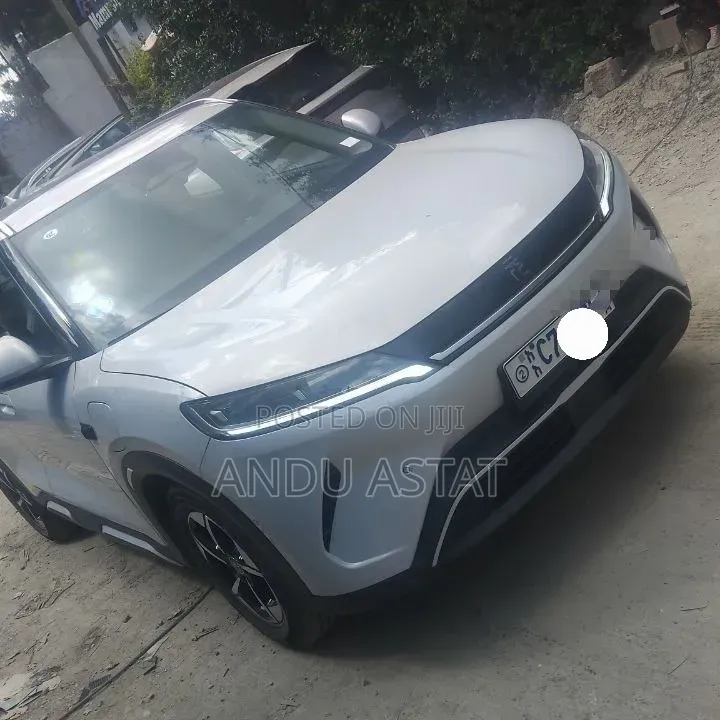 BYD Yuan Up 2025 Silver