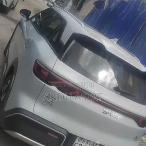 BYD Yuan Up 2025 Silver