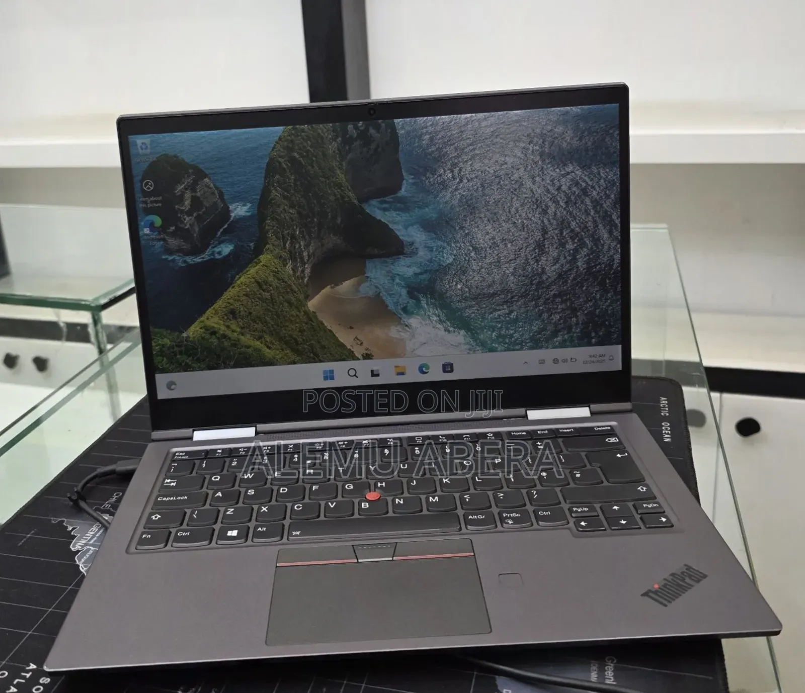 New Laptop Lenovo ThinkPad X1 Yoga 16GB Intel Core i7 SSD 512GB