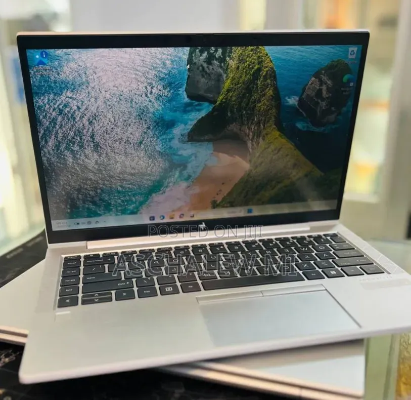 New Laptop HP EliteBook 845 G8 16GB AMD Ryzen 7 SSD 512GB