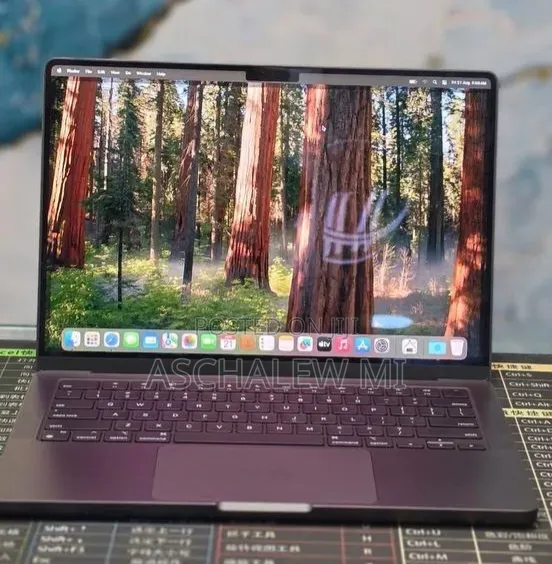 New Laptop Apple MacBook Pro 2023 M3 Pro 16GB Apple M3 Pro SSD 512GB